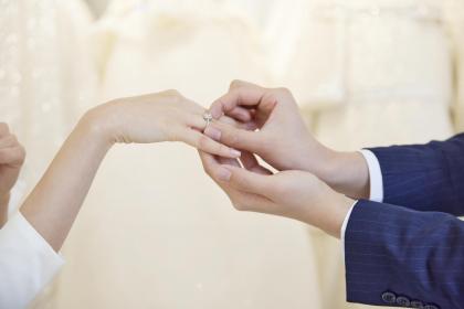 大海水命和爐中火婚姻怎么樣？會相克嗎_水墨先生
